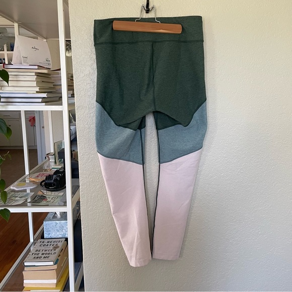 Outdoor Voices Colorblock Leggings - Picture 3 of 8
